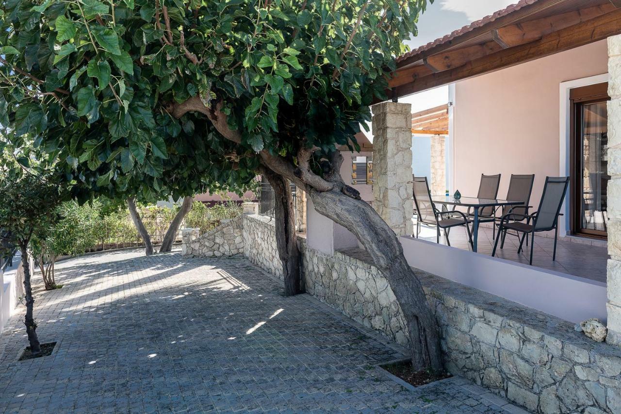 Lila Hill House Villa Stalós Buitenkant foto